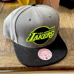 Los Angeles Lakers Snapback Hat
